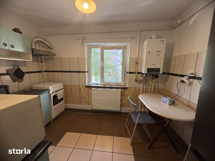 Apartament cu 3 camere decomandat în Lăpuș Argeș