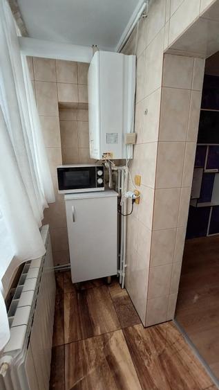 Apartament cu 3 camere decomandat în Siderurgiștilor