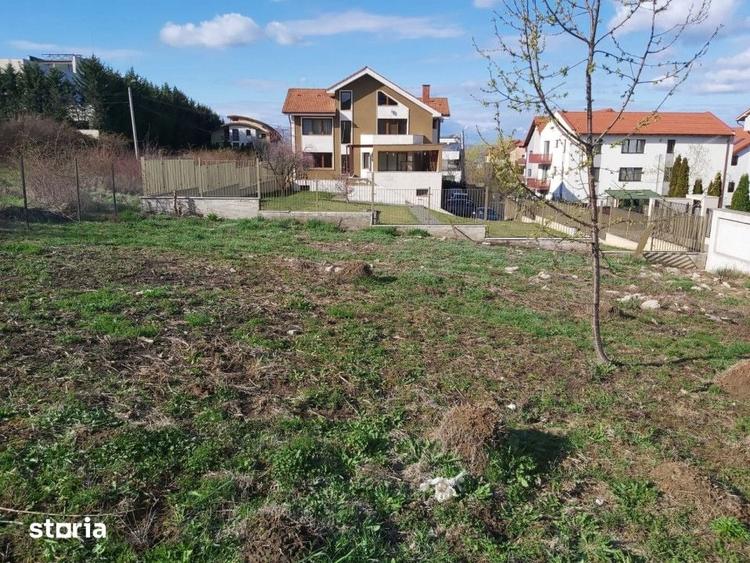 Teren de 843 mp, în Europa