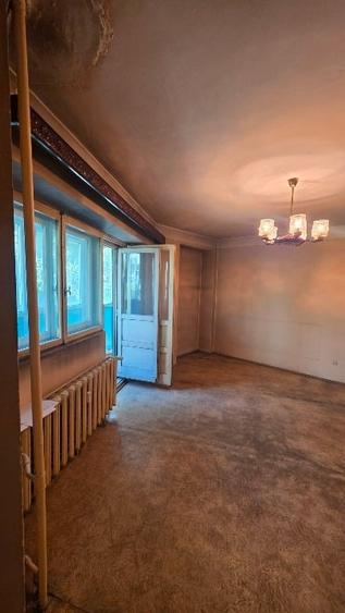Apartament cu 2 camere decomandat în Titulescu