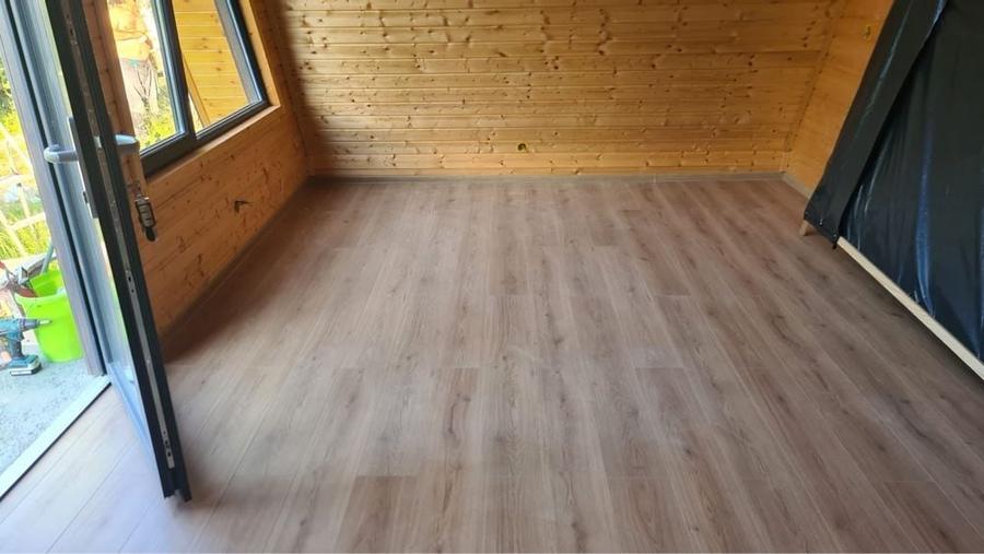 Casă cu 3 camere în Hurez
