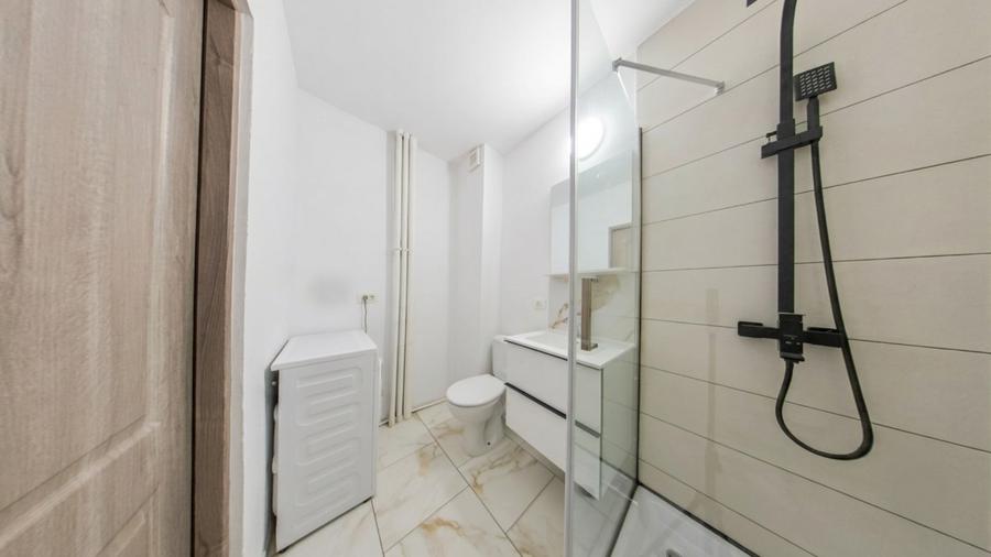 Apartament cu 2 camere decomandat în Podgoria