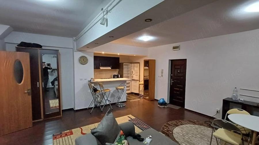 Apartament cu 2 camere semidecomandat, mobilat în Fundeni