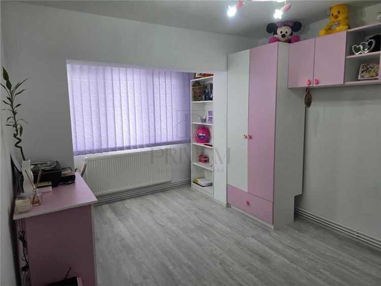 COMISION 0 - APARTAMENT 3 CAMERE- LIPOVEI- CENTRALA PE GAZ - 5