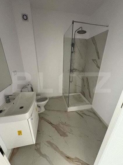 Apartament cu 3 camere decomandat în Centura