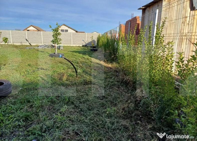 Teren de 703 mp, în Sânmihaiu German