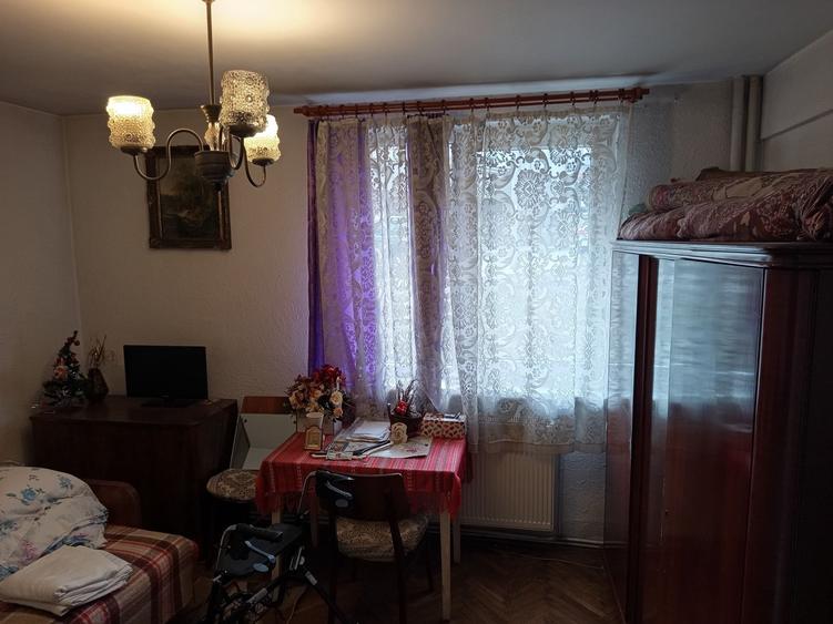 Vand apartament 2 camere ultracentral - 12