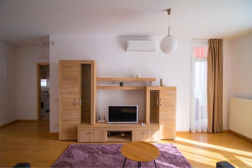 Apartament cu 2 camere în Decebal
