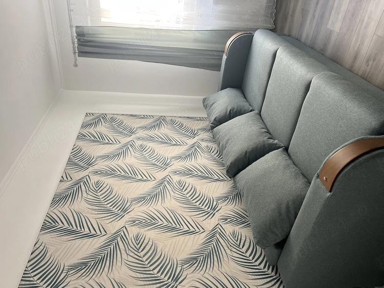 Apartament cu 3 camere decomandat în Exterior Vest