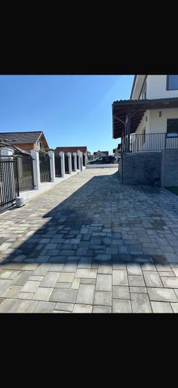 Casă cu 3 camere în Central