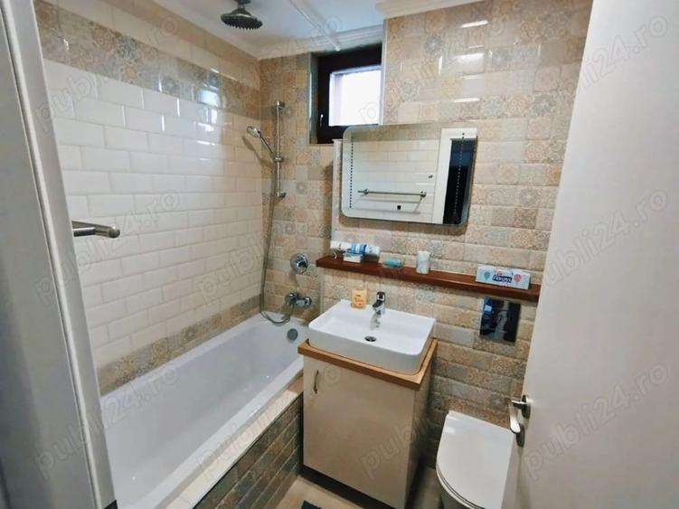 Apartament cu 3 camere semidecomandat în Central