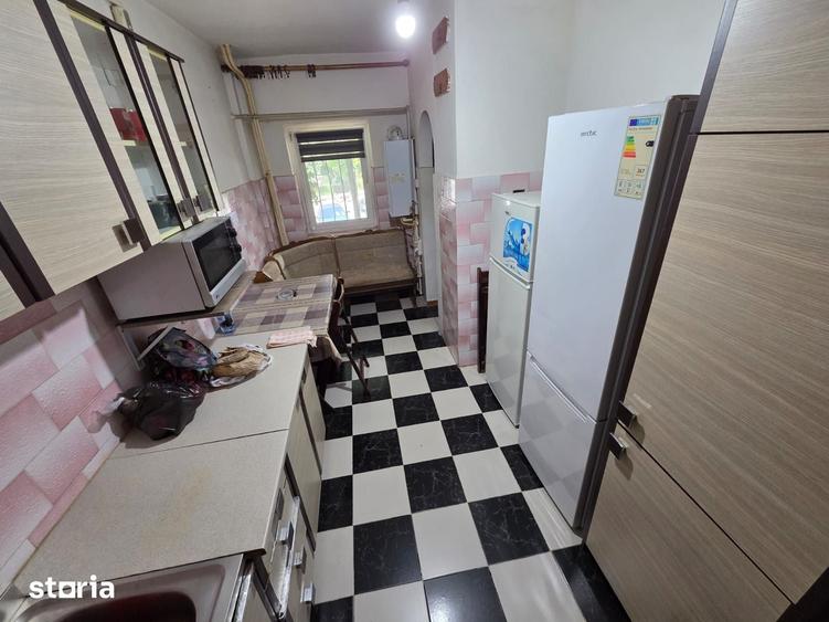 Apartament cu 3 camere decomandat în Babadag