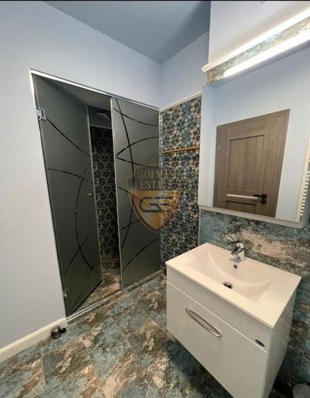 Apartament cu 2 camere decomandat, mobilat în Mamaia