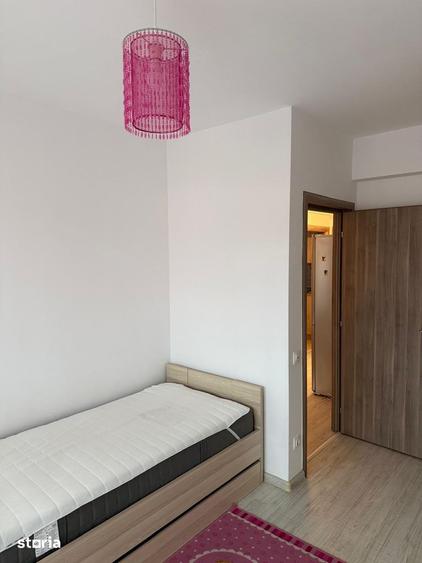 Apartament cu 3 camere decomandat, mobilat în Berceni