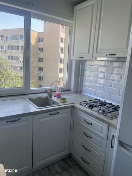 Apartament cu 2 camere decomandat în Obor