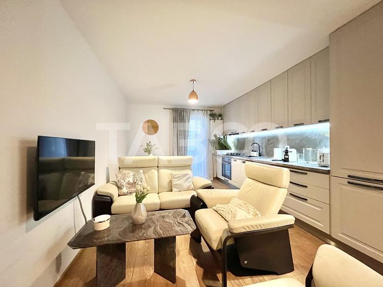 Apartament cu 2 camere semidecomandat, mobilat în Dâmbul Rotund