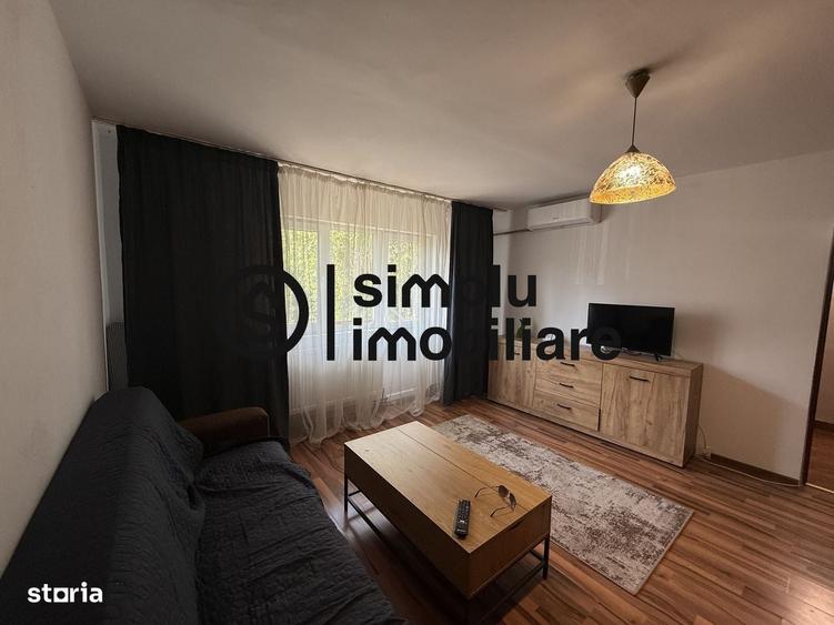 Apartament cu 3 camere semidecomandat în Brazda lui Novac