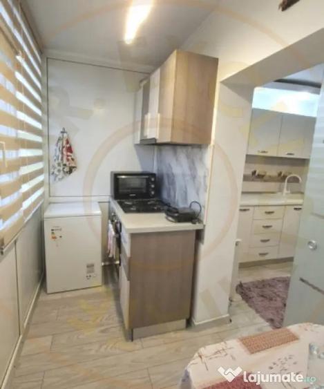 Apartament cu 3 camere decomandat, mobilat în Eremia