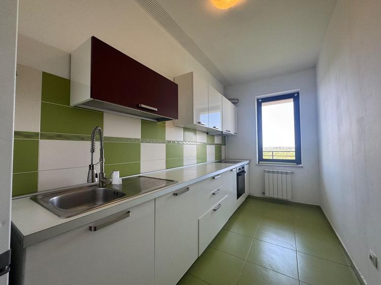 Apartament cu 2 camere semidecomandat, mobilat în Băneasa