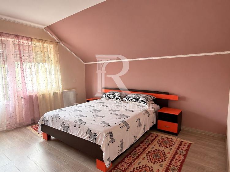 Casă individuală cu 5 camere cu Canalizare în Biharia