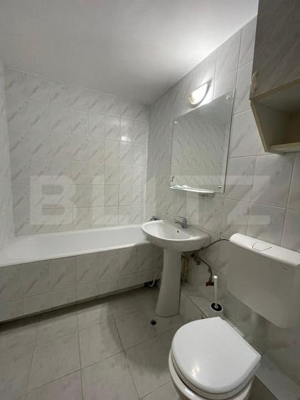 Apartament cu 3 camere decomandat, mobilat în Mărăști