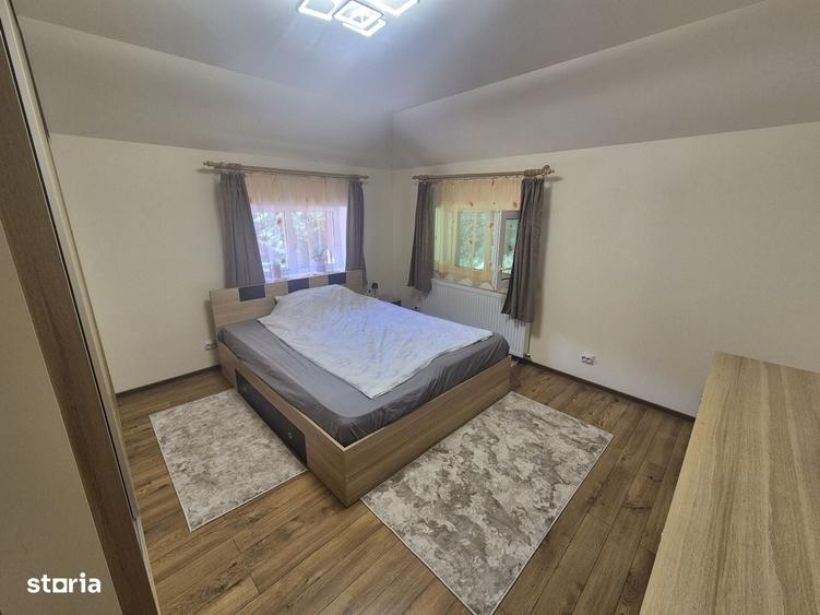 Casă cu 4 camere în Central
