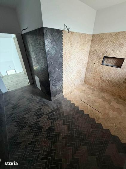 Casă cu 4 camere cu Teren 338 Mp în Calea București