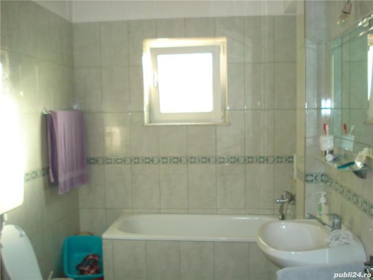 Apartament cu 2 camere decomandat, mobilat în Dacia