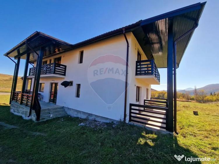 Casa / Vila cu 8 camere de vanzare in zona Balaur - 6