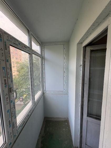 Apartament cu 3 camere decomandat în Dristor