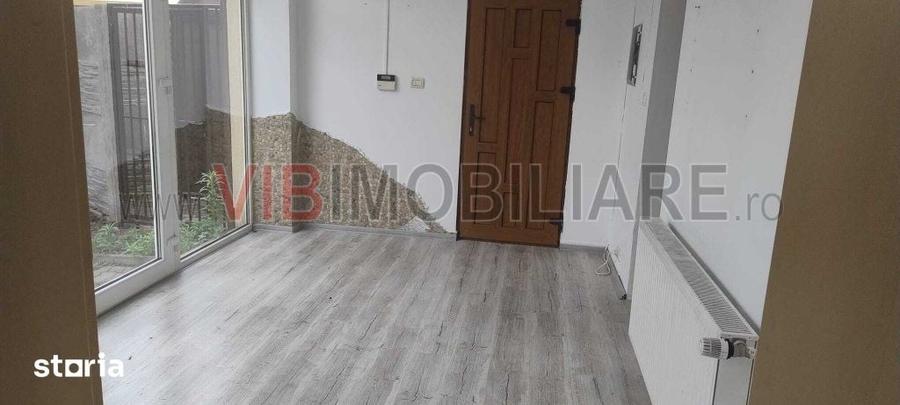 Casă cu 6 camere cu Teren 250 Mp în Mehala