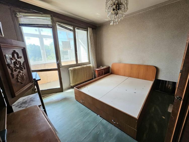 Apartament cu 3 camere în Lujerului