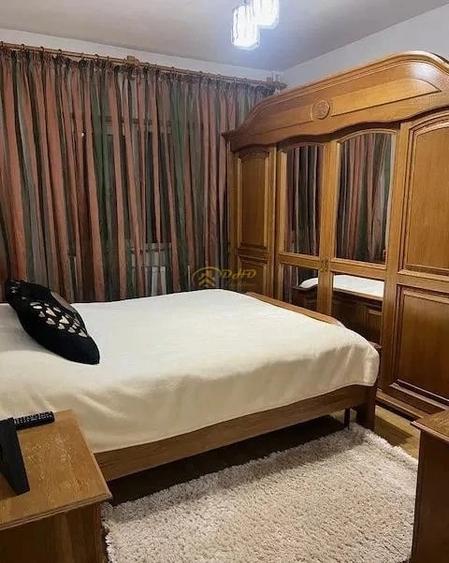 Apartament cu 3 camere decomandat în Semicentral