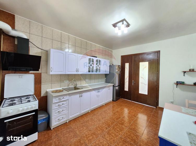 Casă cu 4 camere cu Teren 360 Mp în Străulești