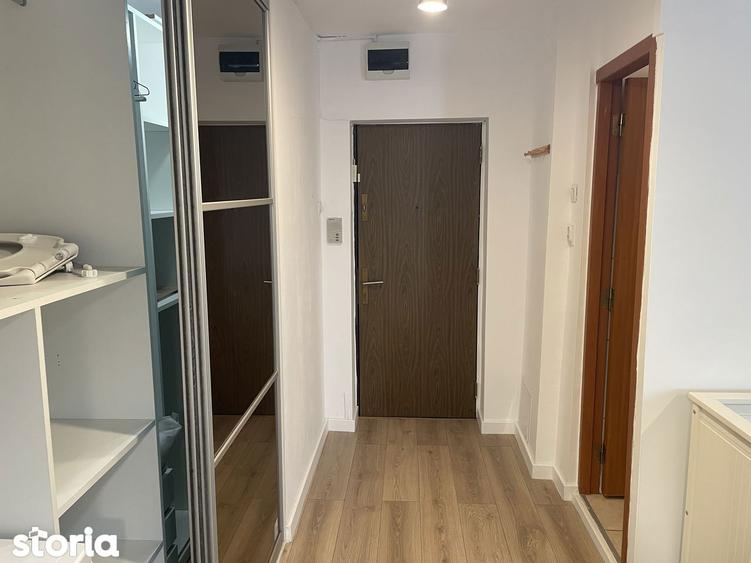 Garsonieră decomandată, mobilată în Nerva Traian