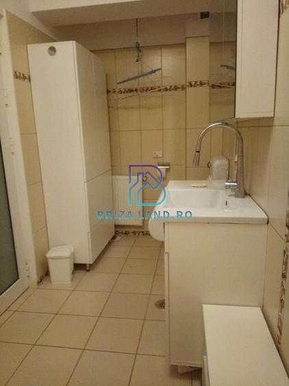 Apartament cu 2 camere semidecomandat în Străulești