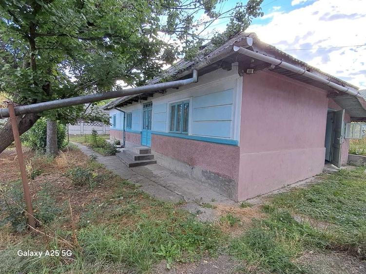 Casă cu 3 camere în Stolniceni-Prăjescu