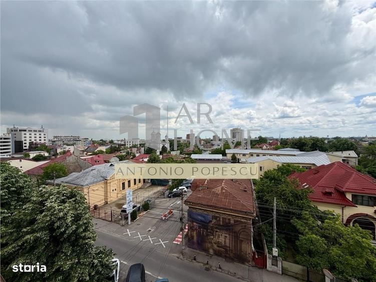 Apartament cu 3 camere în Ultracentral
