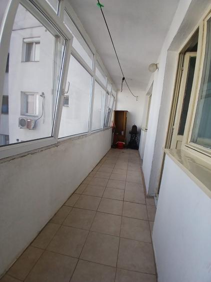 Apartament cu 2 camere decomandat în Podu Roș
