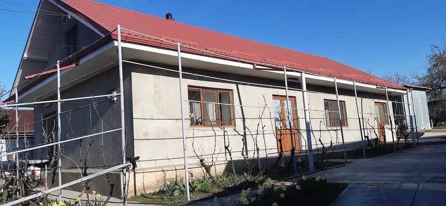 Casă cu 4 camere cu Teren 800 Mp în Corni