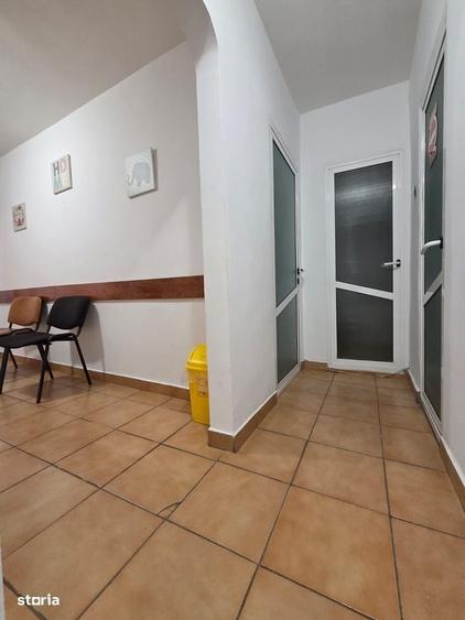 Apartament cu 4 camere decomandat în E3