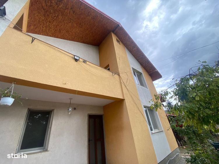 Casă cu 4 camere în Dancu