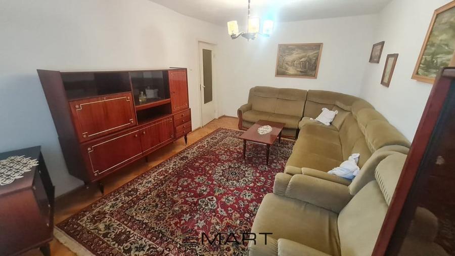 Apartament cu 3 camere decomandat în Ștrand