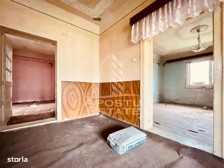 Casă cu 2 camere în Central