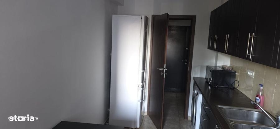 Apartament cu 2 camere în Apărătorii Patriei