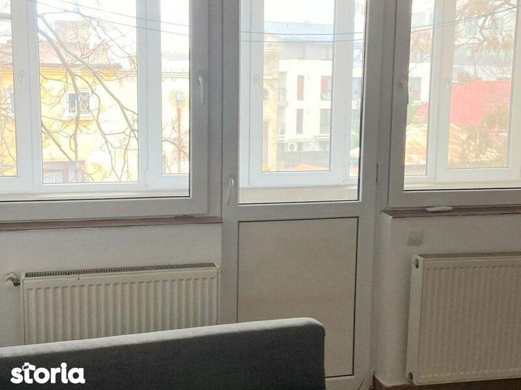 Apartament cu 2 camere, mobilat în Est