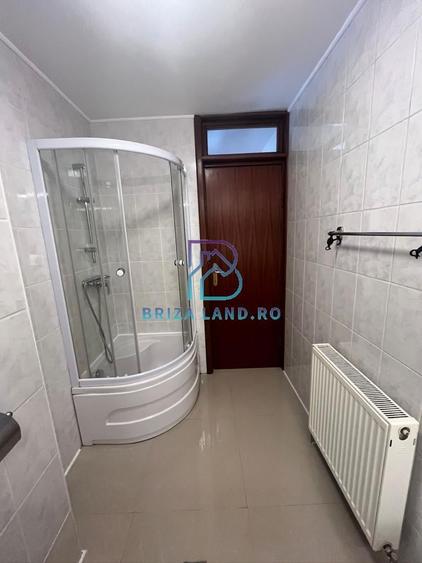 Apartament cu 3 camere decomandat în Aviatorilor