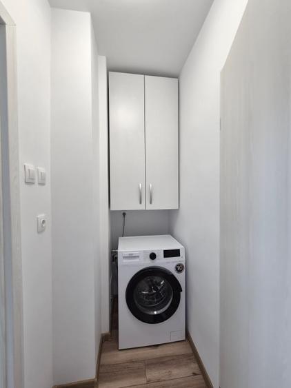 Apartament cu 2 camere semidecomandat, mobilat în 13 Septembrie