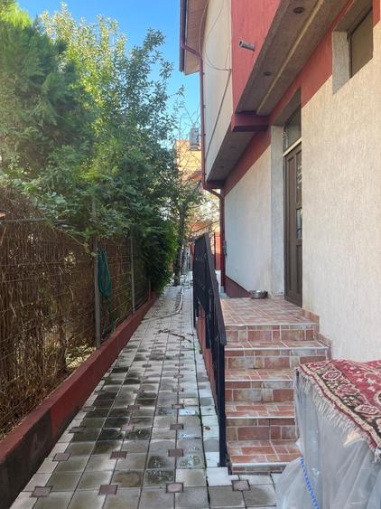 Duplex cu 4 camere cu Canalizare în Doamna Ghica