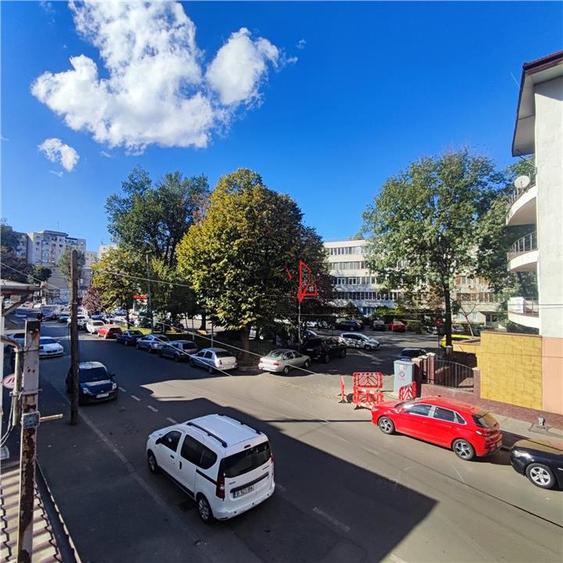 Apartament cu centrala+loc parcare subterana, et.1/5, metrou Iancului - 19